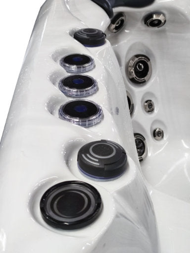 Platinum Spas Colombo V2 - Finesse Wellness BV