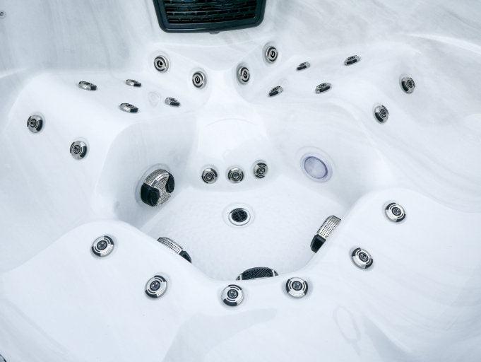 Platinum Spas Kenya (Showmodel) - Finesse Wellness BV