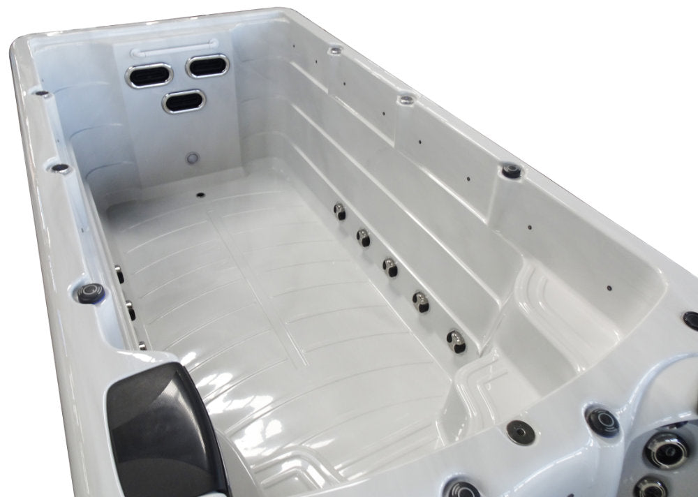 Platinum Spas Helios Zwemspa - Finesse Wellness BV