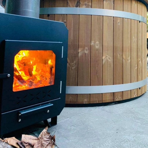 Houtgestookt Hottub FS Vantaa 4-6p met externe kachel - Finesse Wellness BV